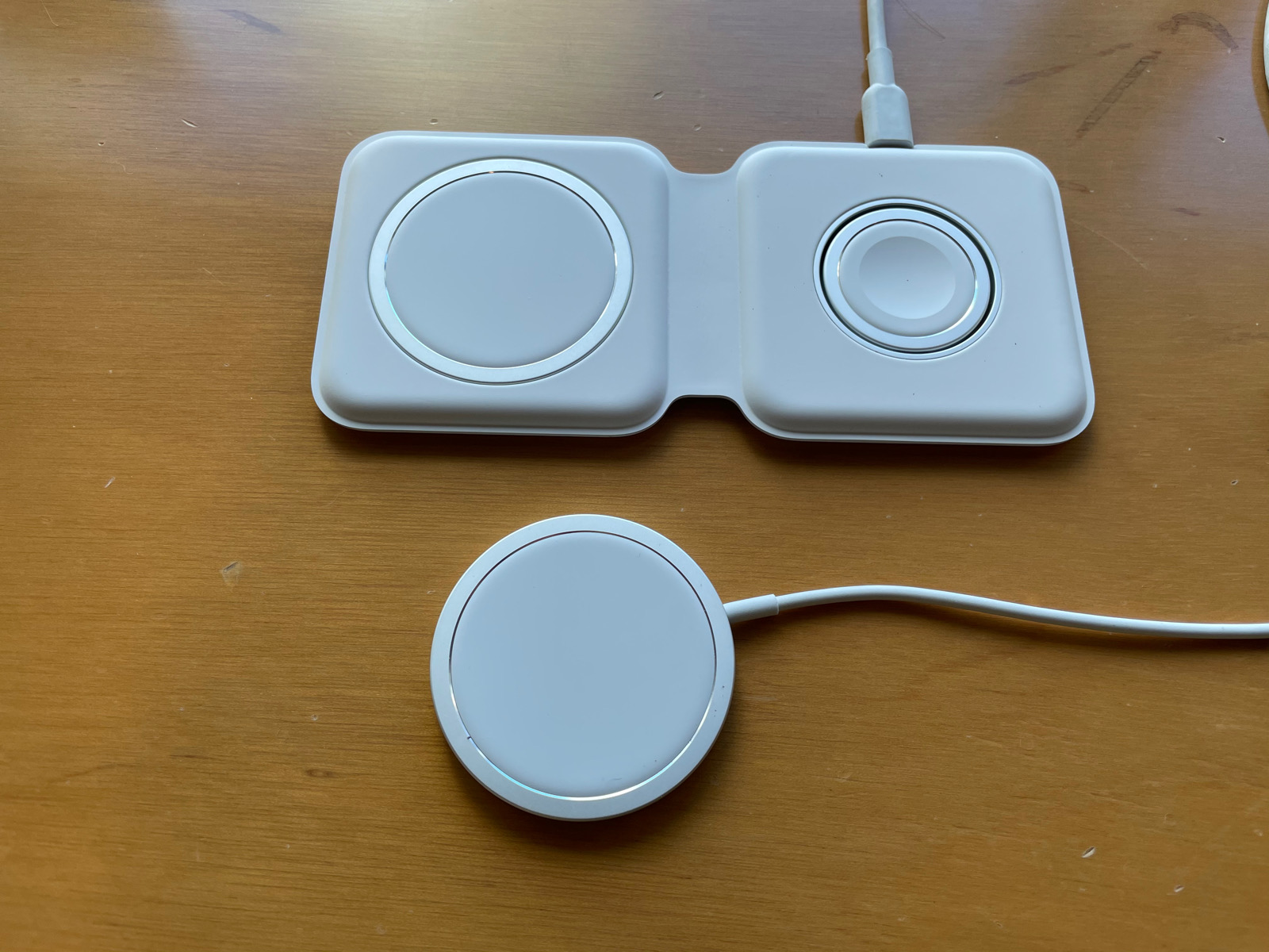 レビュー】Appleの「MagSafeデュアル充電パッド」はスルーでOK 
