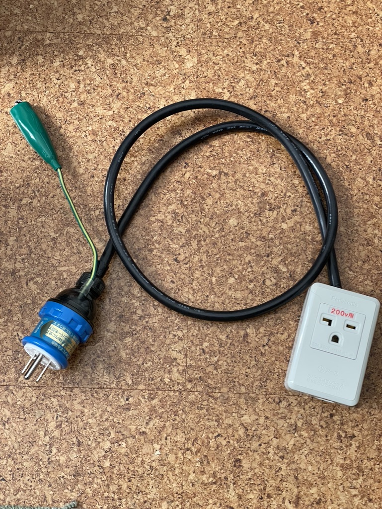 EV自動車の 日産リーフを100Vで、どこでも充電したい！【200V-100Vコネクタ変換ケーブル】を作ってみた！ - FIREらいふ